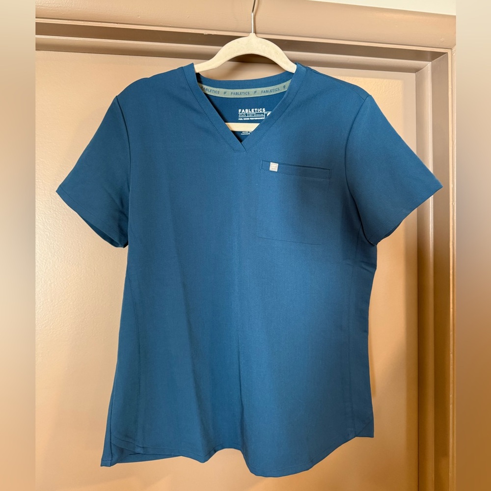 Fabletics Caribbean blue scrubs Top